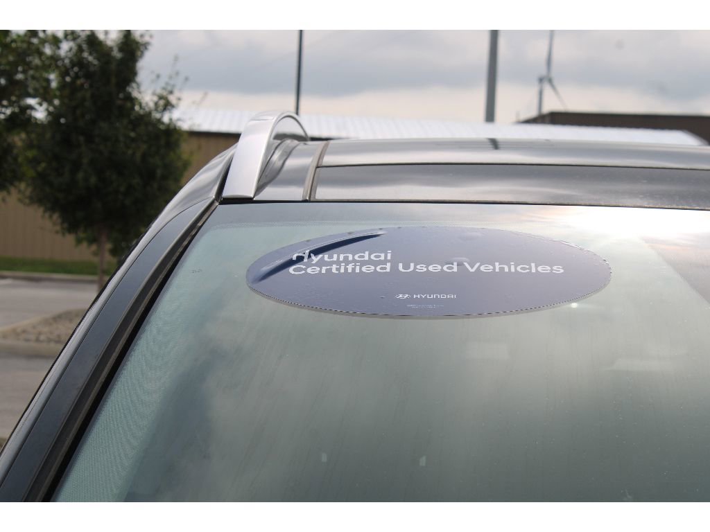 Used 2023 Hyundai Santa Fe Limited image 6