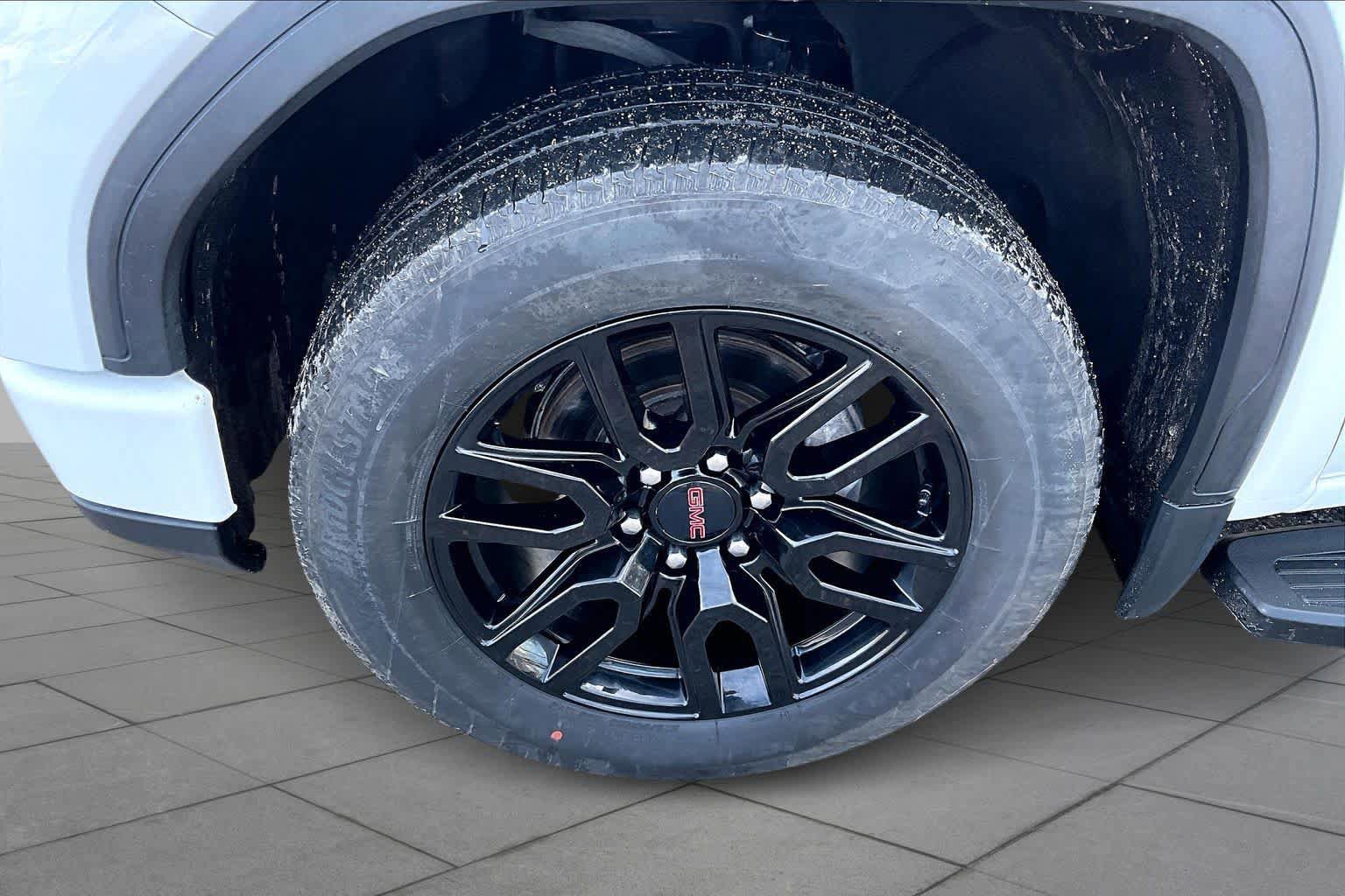 Used 2022 GMC Sierra 1500 Elevation image 11