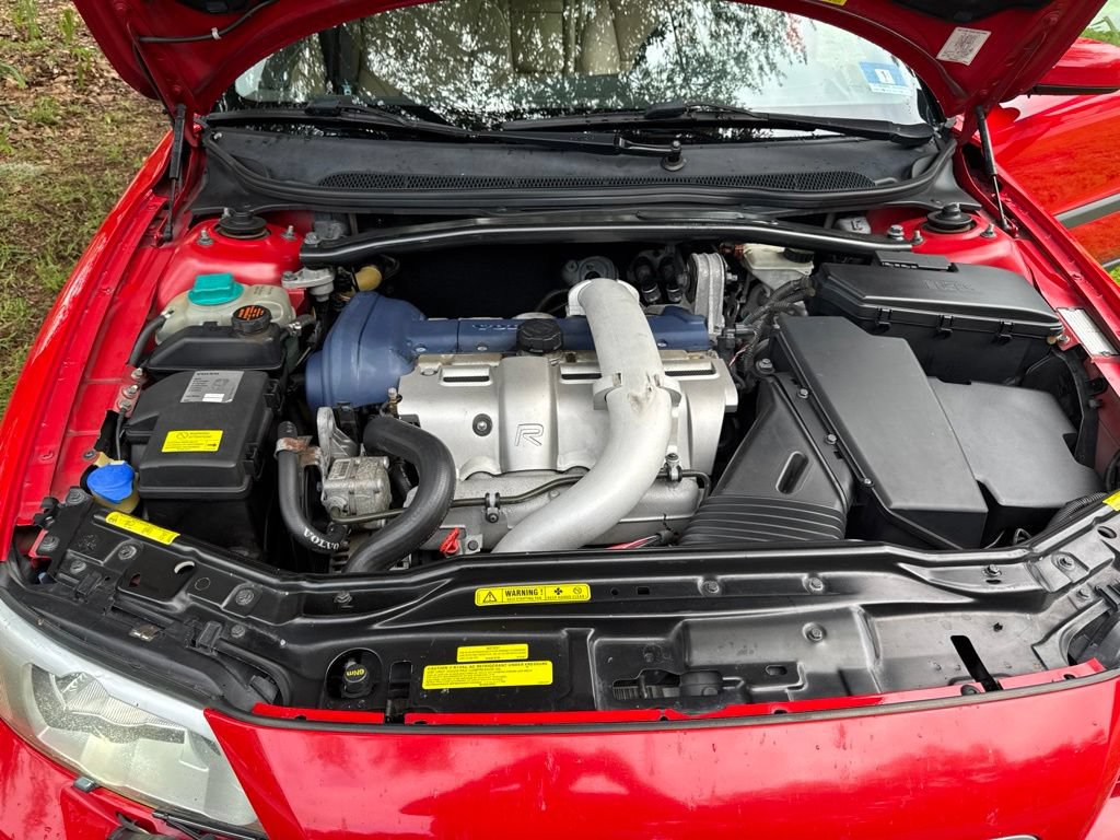 Used 2004 Volvo S60 R AWD/4WD image 17