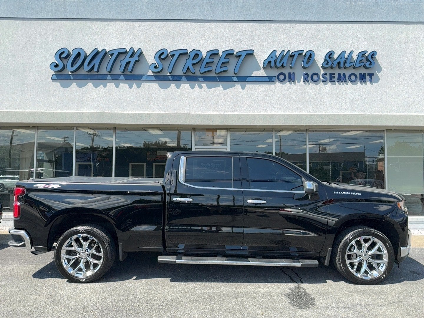 Used 2019 Chevrolet Silverado 1500 LTZ w/ LTZ Plus Package