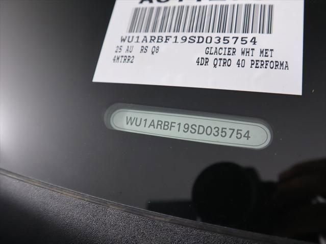 New 2025 Audi RS Q8 performance image 33