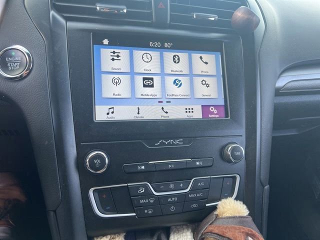 Used 2019 Ford Fusion SE w/ Equipment Group 151A FWD image 11