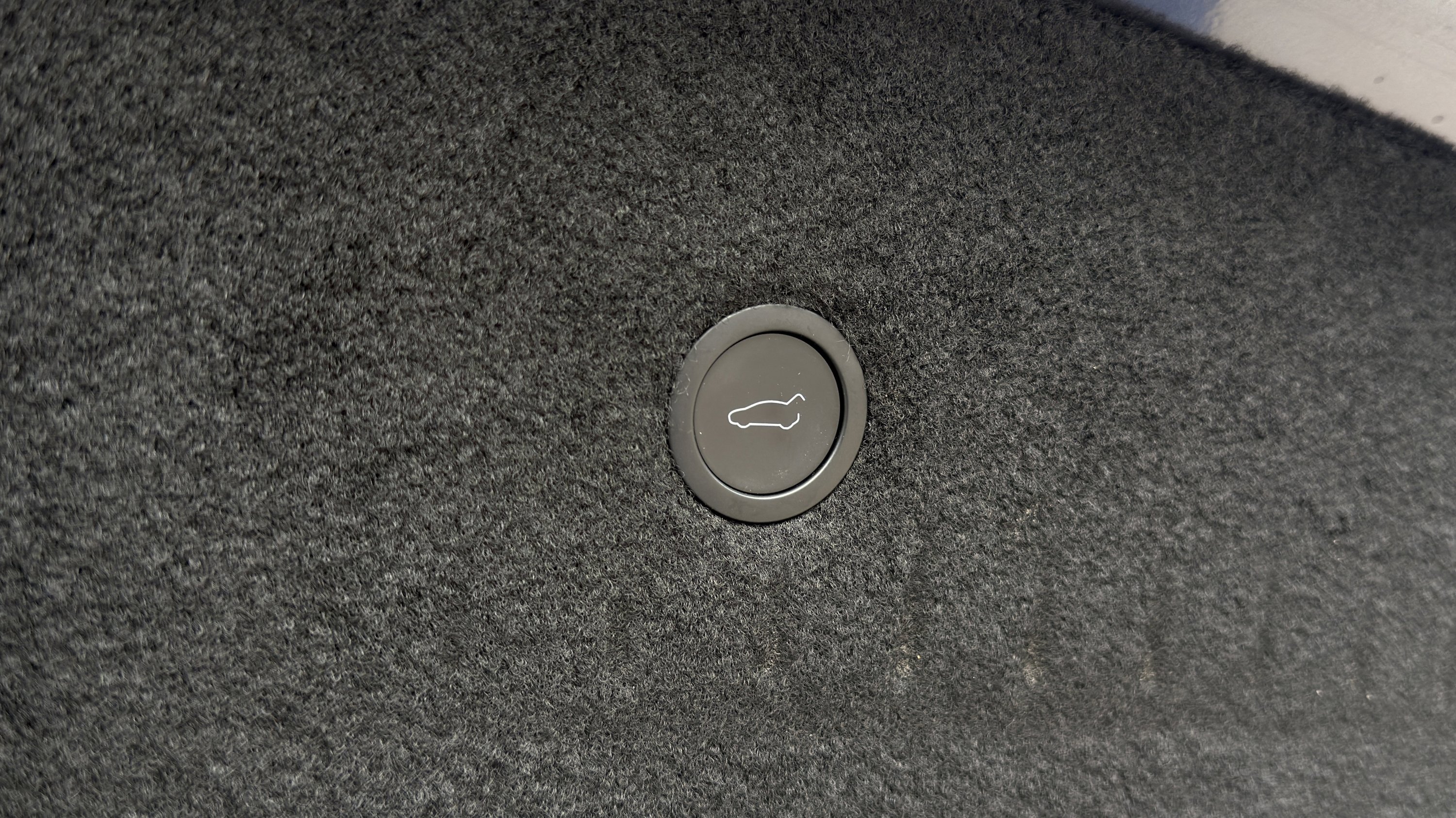 Used 2022 Tesla Model S Plaid image 38