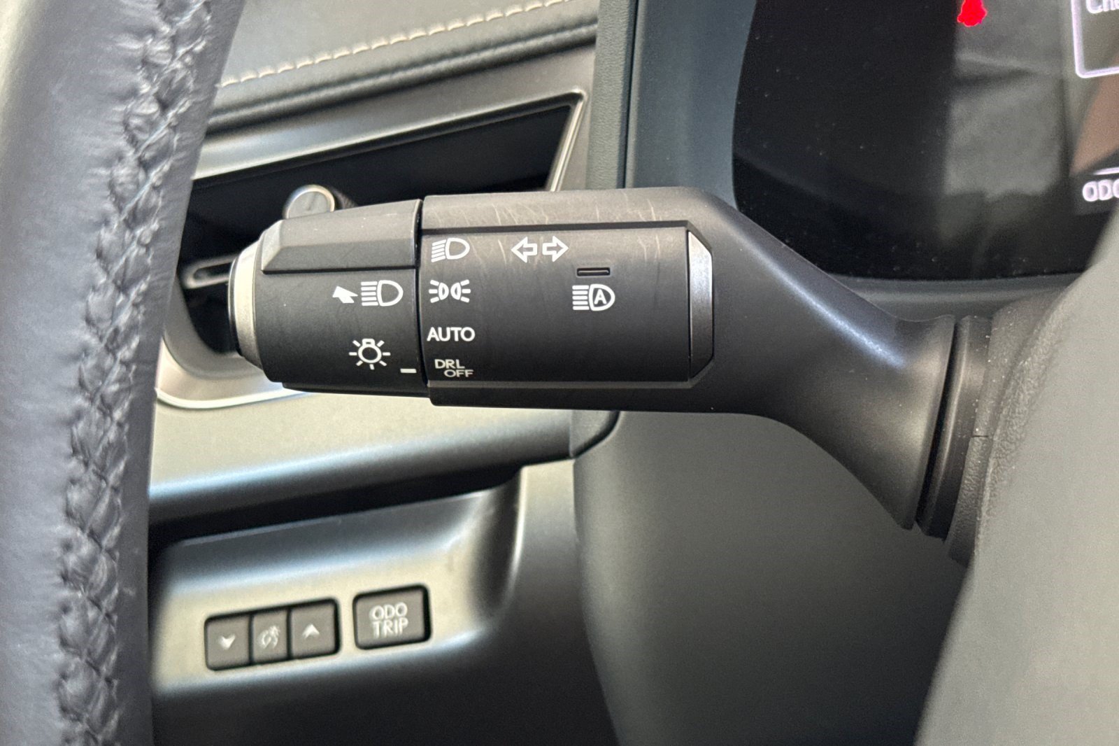 Certified 2026 Lexus UX 300h FWD w/ Accessory Package (Z1) image 32