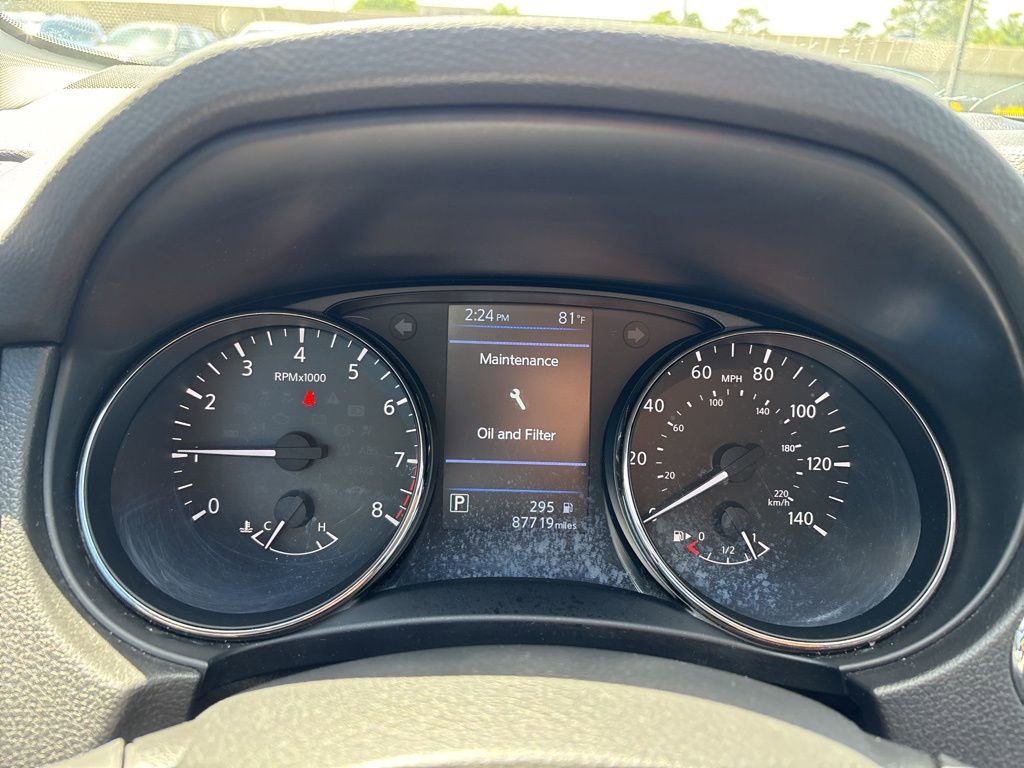 Used 2022 Nissan Rogue Sport SV w/ Technology Package FWD image 17