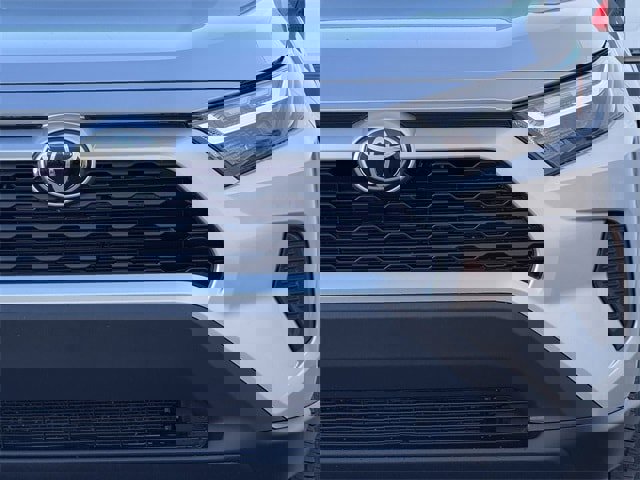 Used 2024 Toyota RAV4 XLE image 9