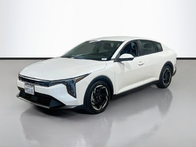 Used 2025 Kia K4 EX FWD image 3