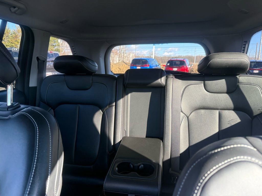 Used 2023 Jeep Grand Cherokee Limited image 33