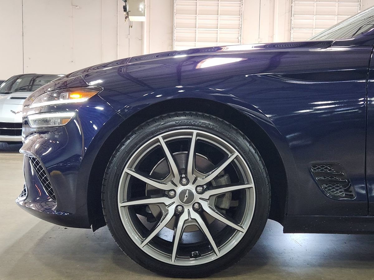 Used 2023 Genesis G70 2.0T RWD image 5