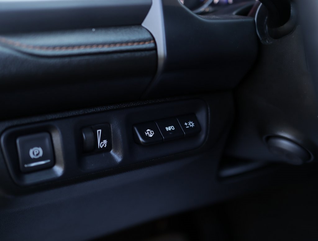 Used 2023 GMC Acadia AT4 image 10