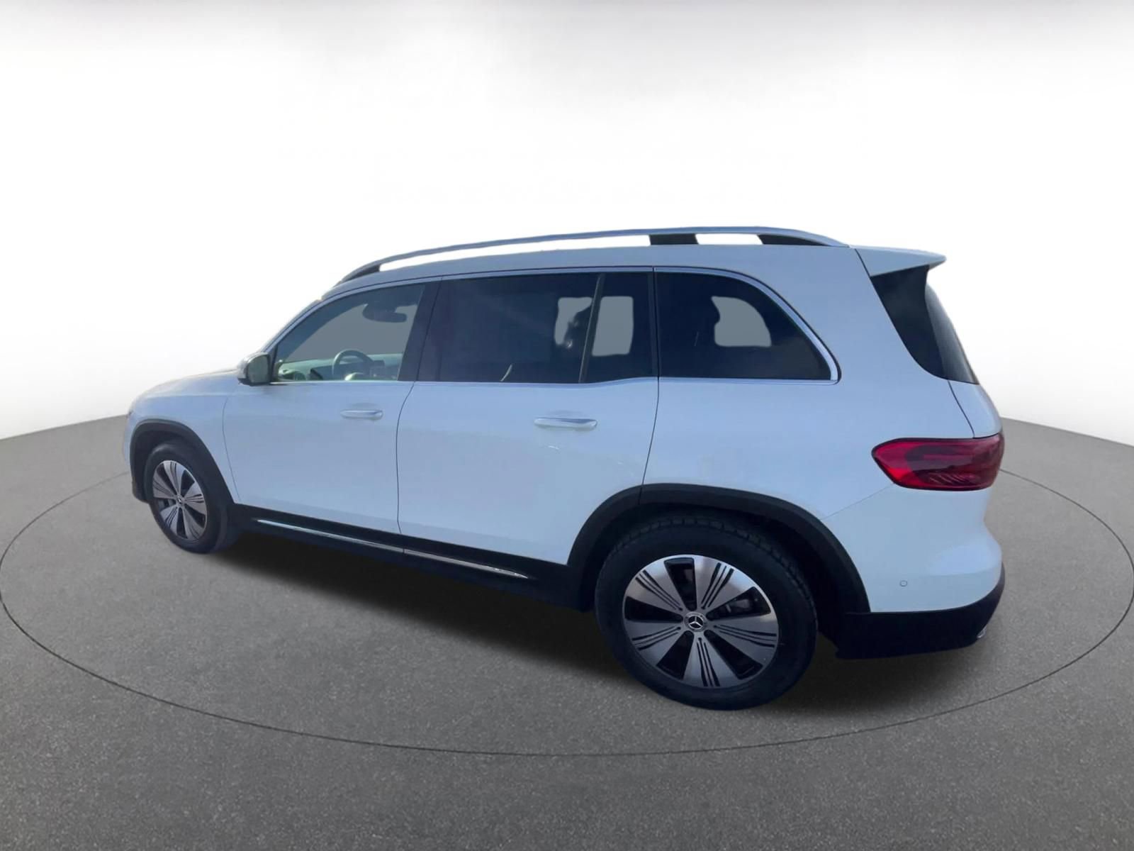 Used 2024 Mercedes-Benz EQB 250+ image 10