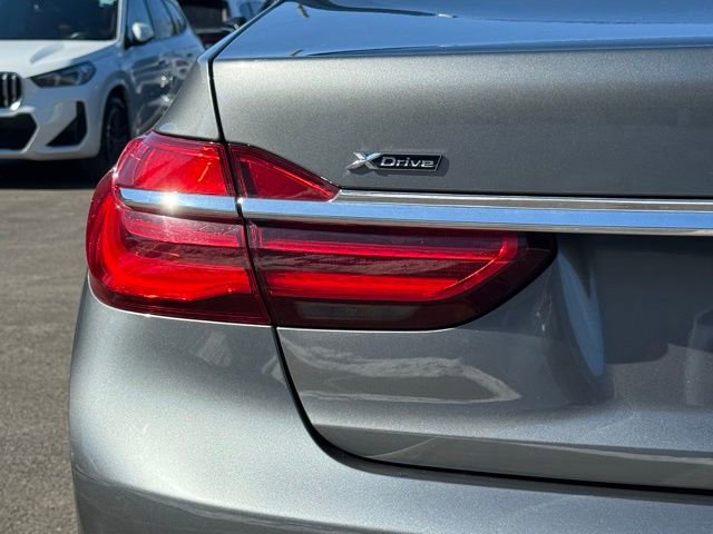 Used 2019 BMW 750i xDrive w/ Executive Package image 15