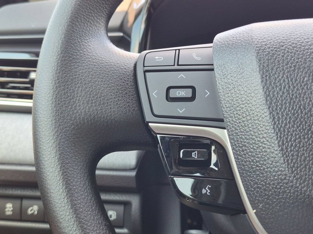 Used 2026 Toyota Camry LE FWD image 21