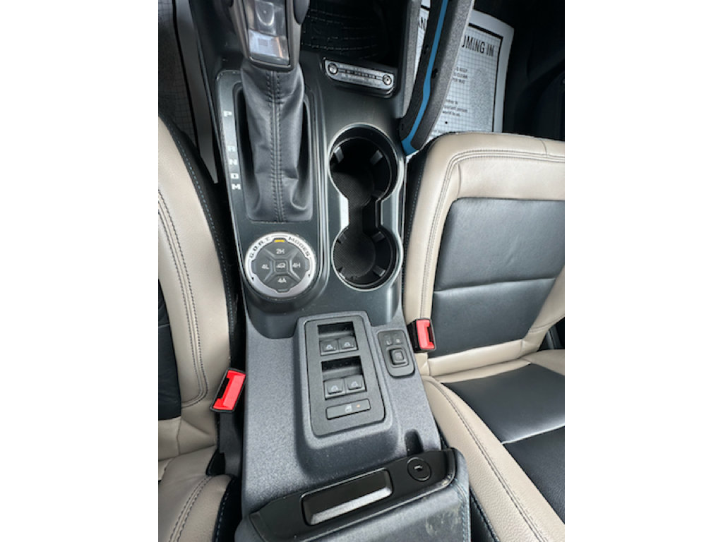 Used 2024 Ford Bronco Wildtrak AWD/4WD image 9