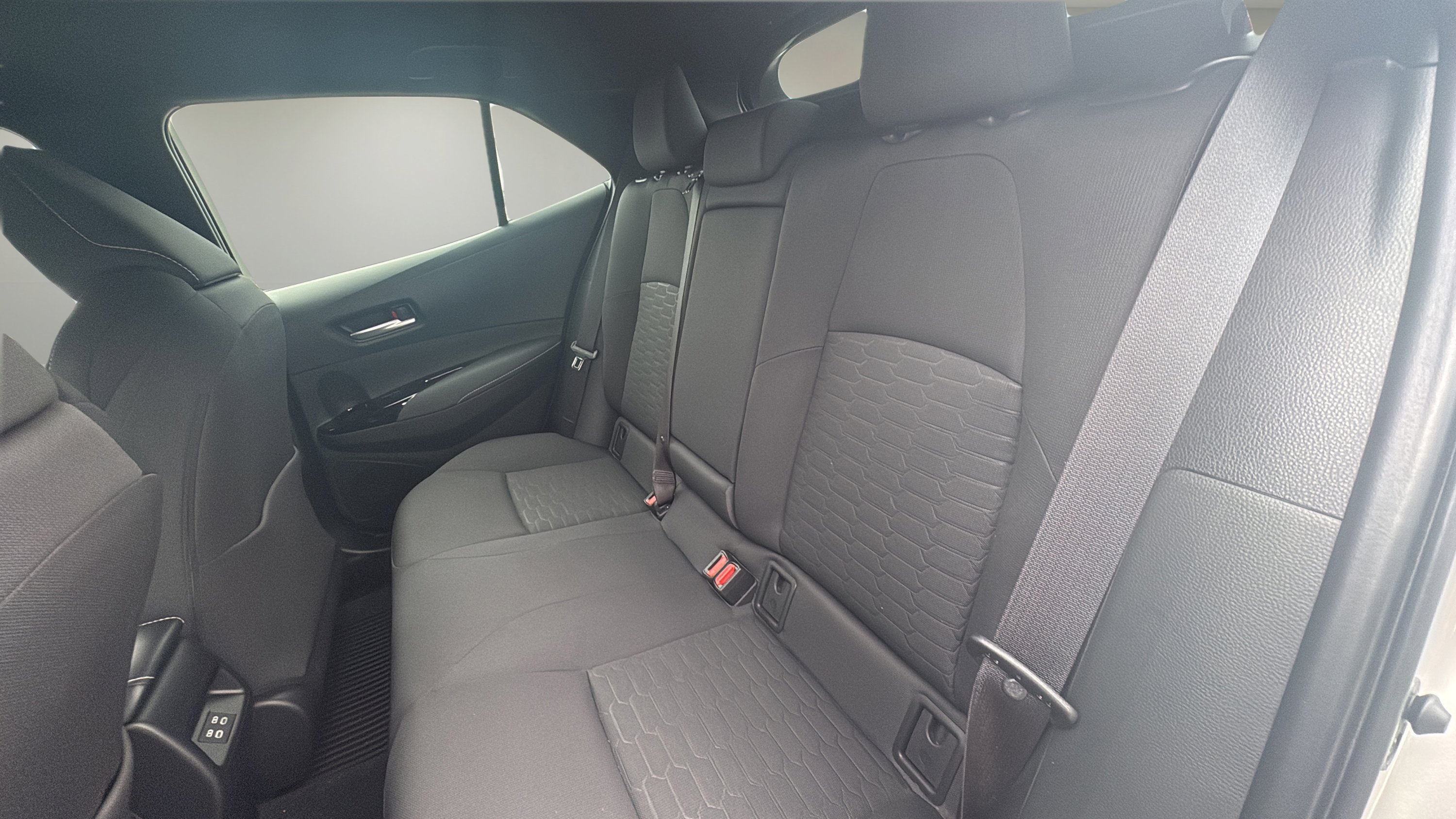 Used 2024 Toyota Corolla SE image 14