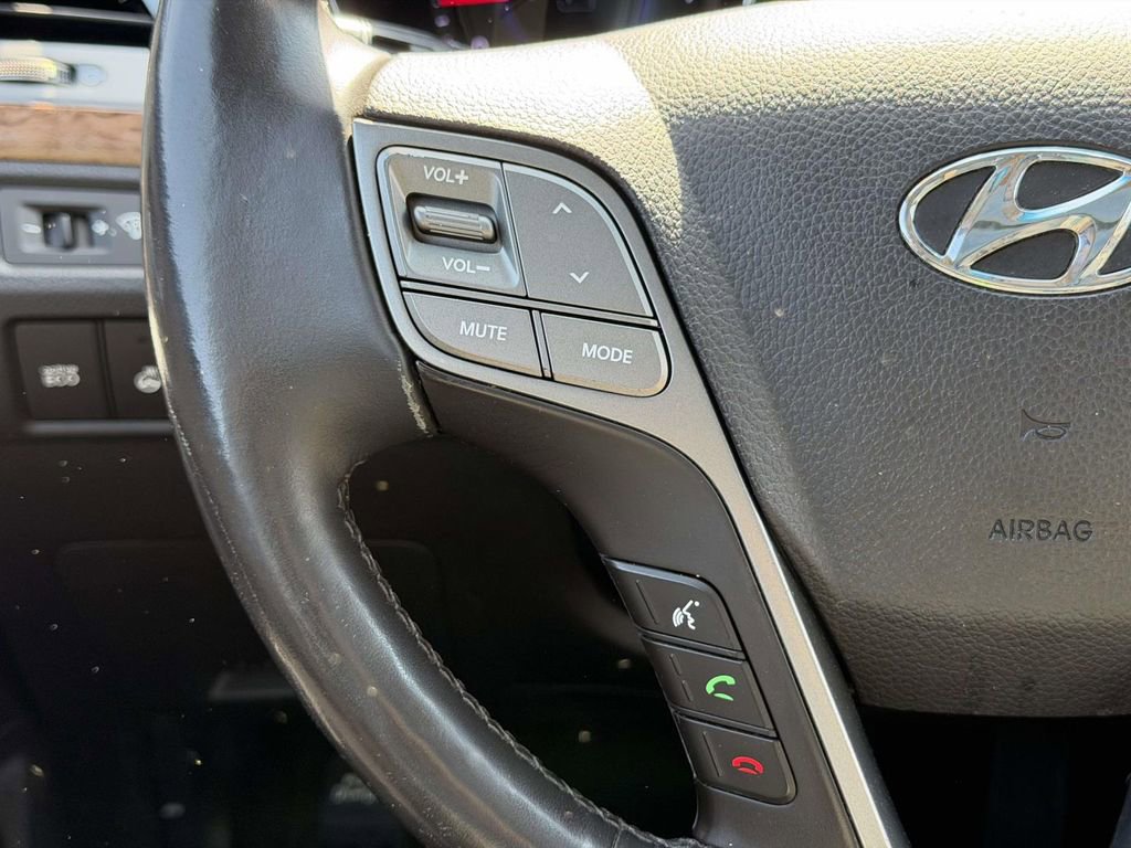 Used 2015 Hyundai Santa Fe Sport 2.0T w/ Option Group 05 AWD/4WD image 9