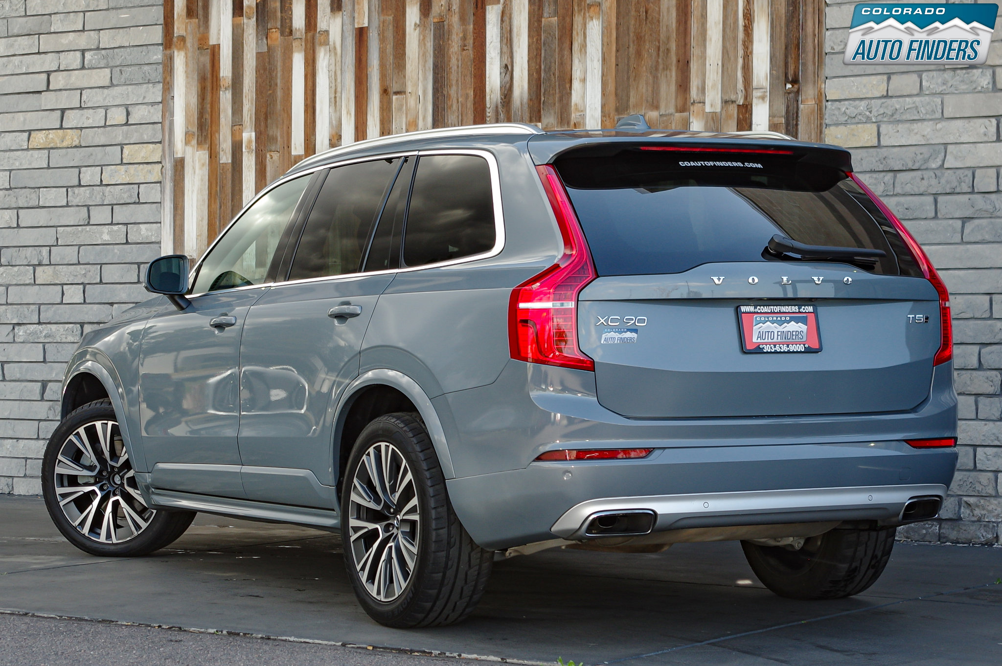 Used 2020 Volvo XC90 T5 Momentum image 4
