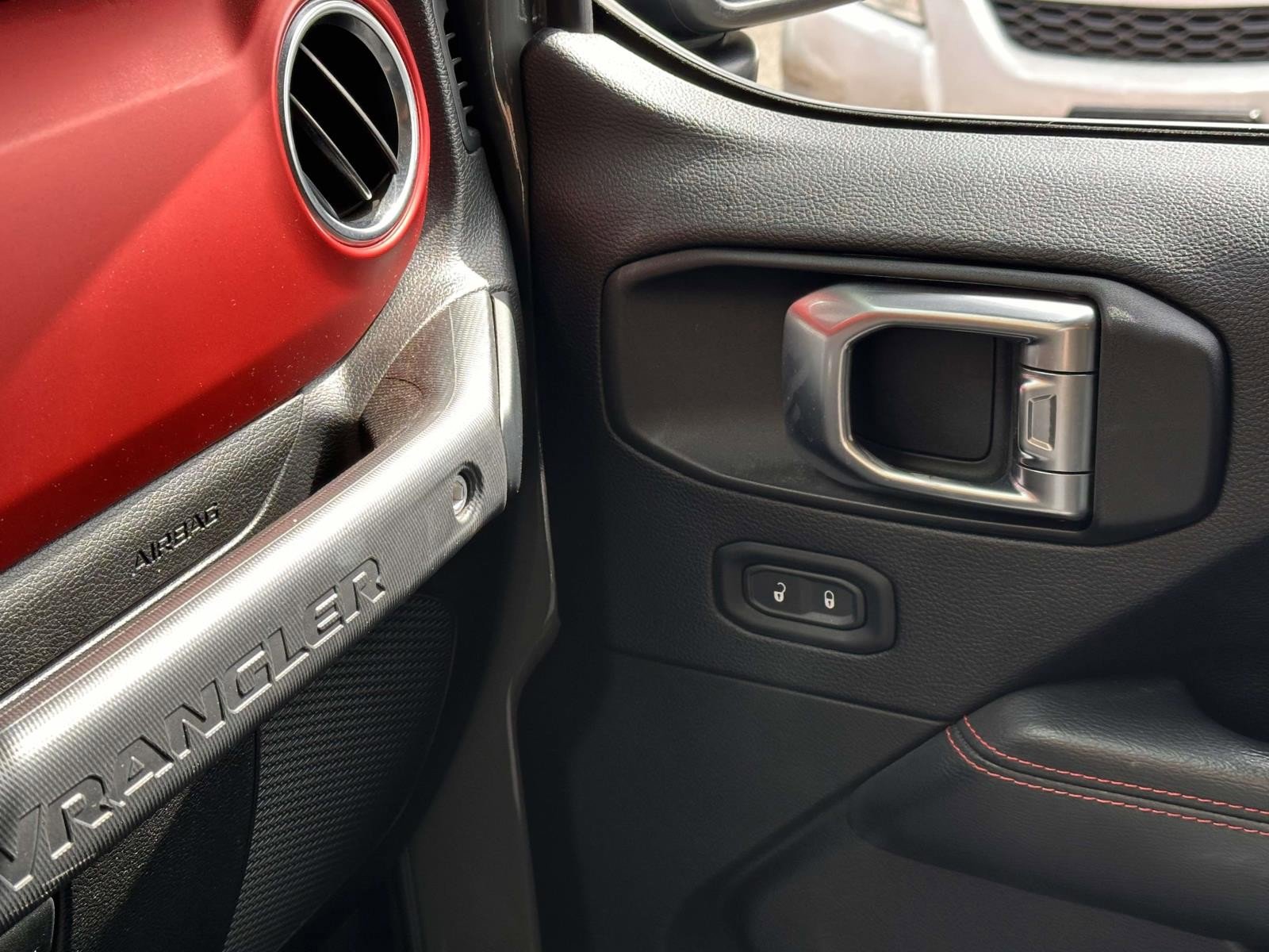 Used 2019 Jeep Wrangler Unlimited Rubicon image 26