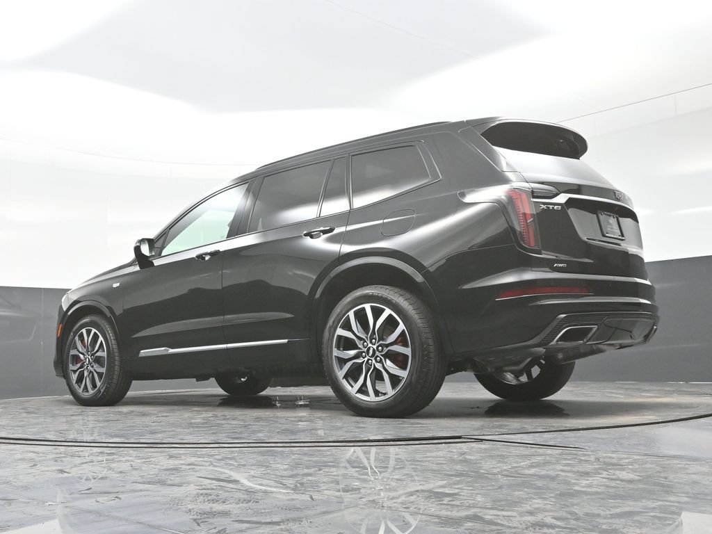 Certified 2023 Cadillac XT6 Sport w/ LPO, Floor Liner Package AWD/4WD image 29