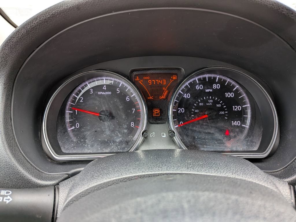 Used 2014 Nissan Versa SV image 16