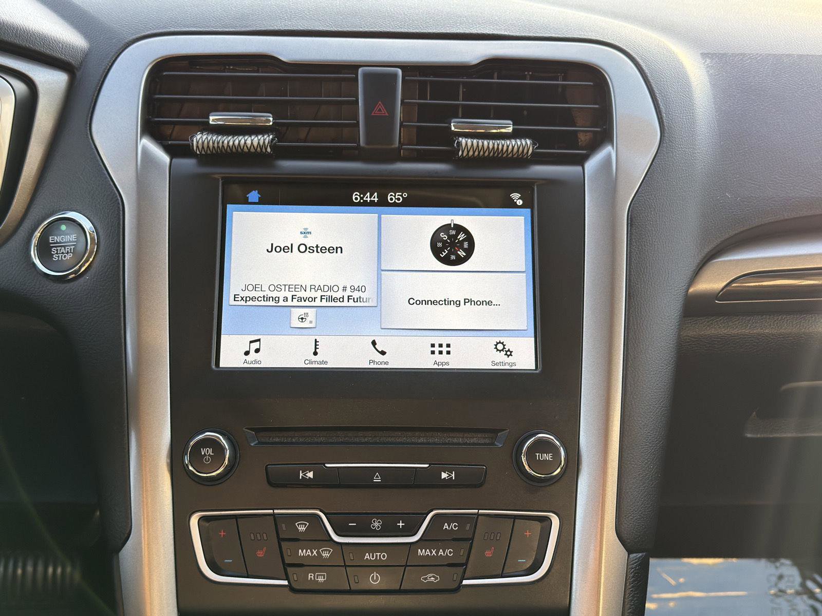 Used 2018 Ford Fusion SE w/ Equipment Group 602A FWD image 26