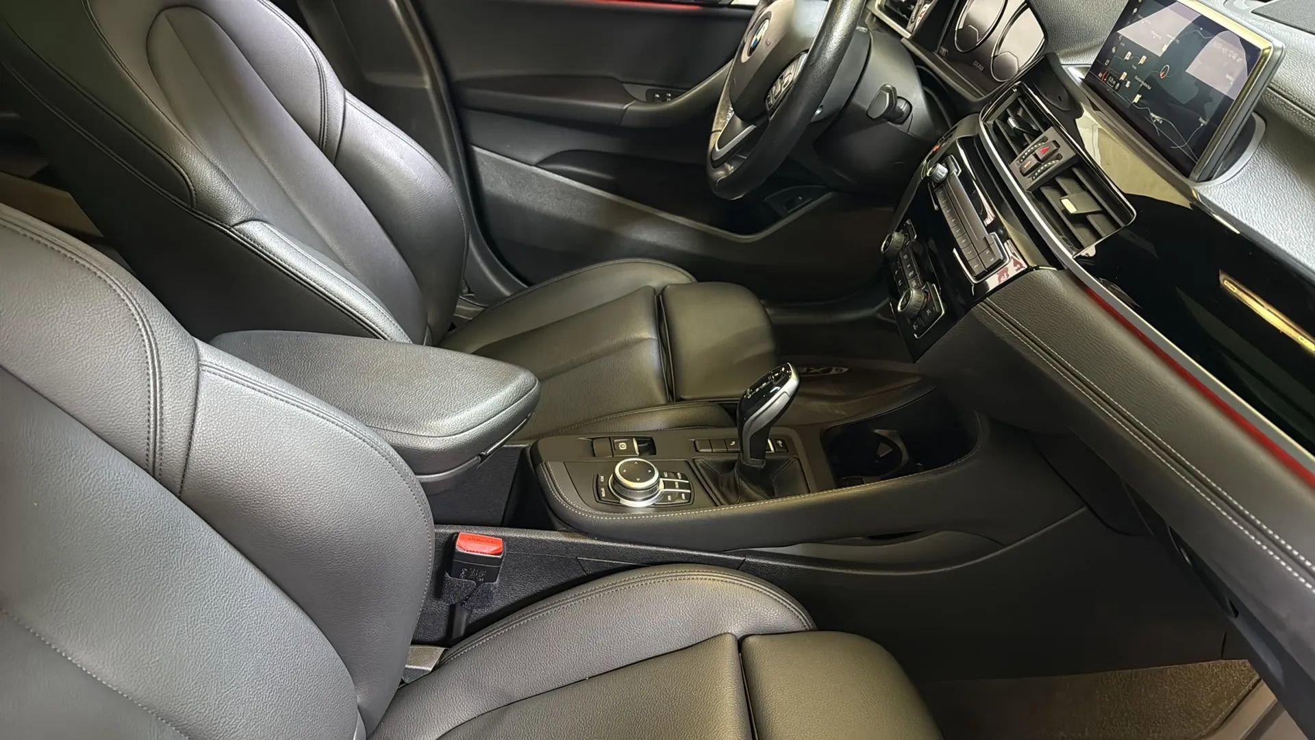 Used 2021 BMW X2 sDrive28i image 17