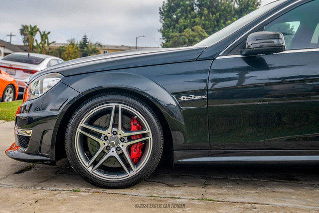 Used 2013 Mercedes-Benz C 63 AMG Sedan image 4