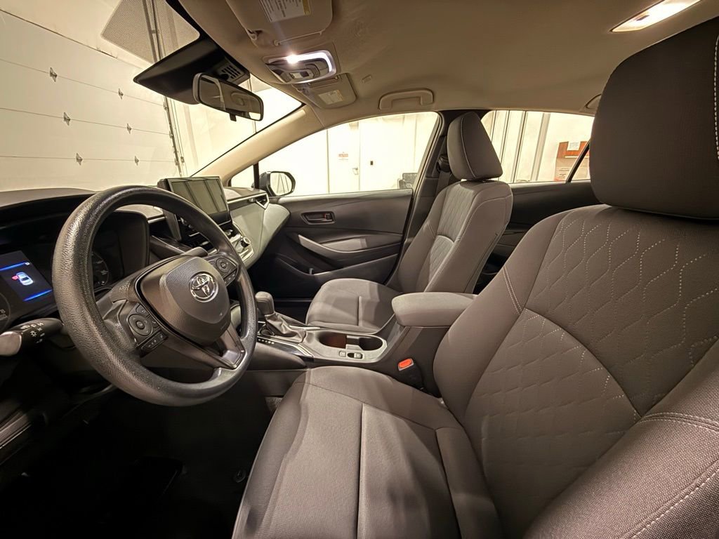 Used 2024 Toyota Corolla LE image 15