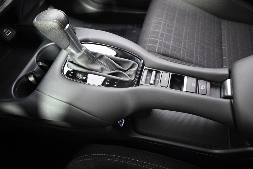 Used 2023 Honda HR-V LX image 31