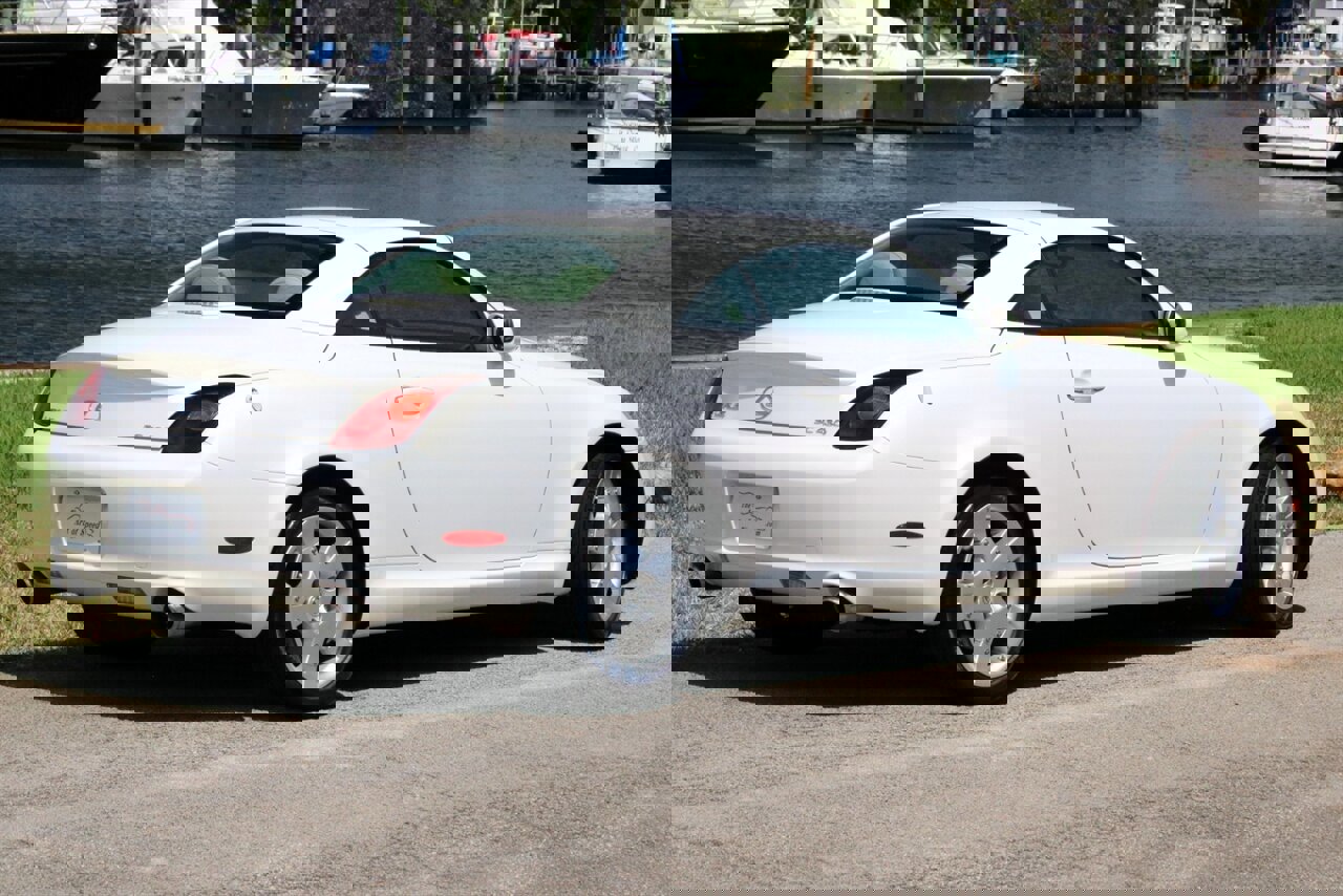 Used 2005 Lexus SC 430 Convertible image 3