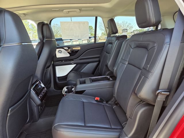 New 2026 Lincoln Aviator Reserve w/ Luxury Package RWD image 17