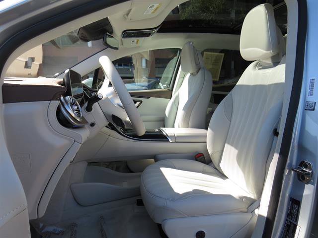 Used 2023 Mercedes-Benz EQE 500 4MATIC SUV image 21