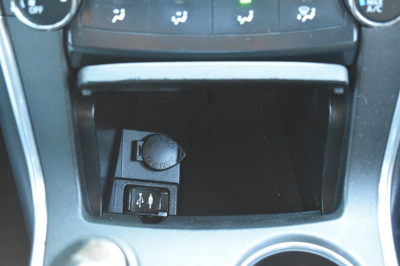 Used 2015 Toyota Camry LE FWD image 27