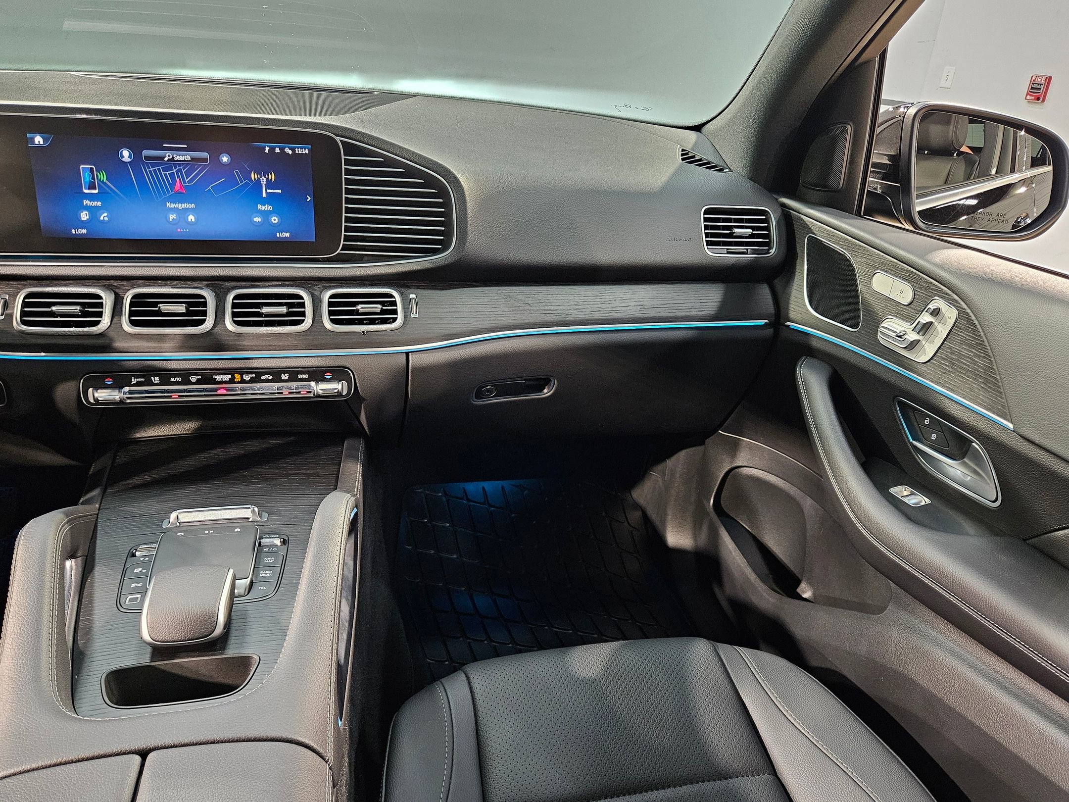 Used 2025 Mercedes-Benz GLE 450 4MATIC image 11