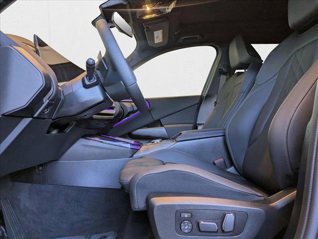 Used 2025 BMW X3 xDrive30 w/ Convenience Package AWD/4WD image 4