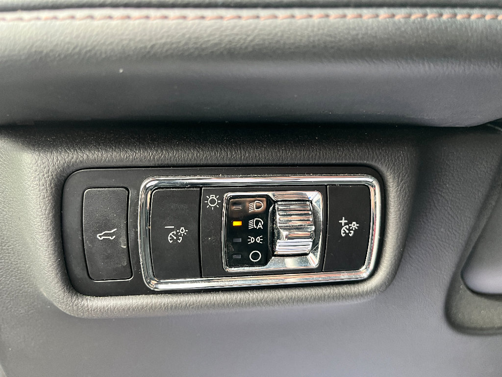 Used 2023 Lincoln Aviator Reserve AWD/4WD image 43