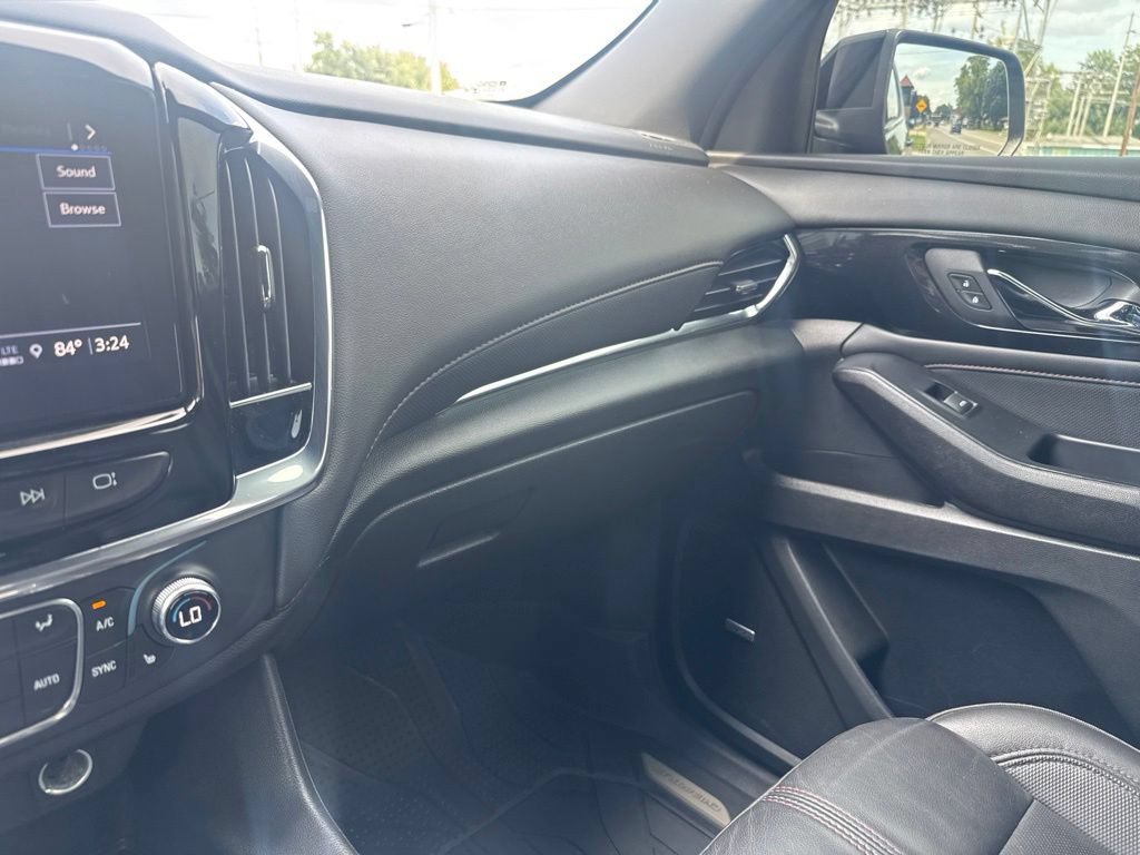 Used 2023 Chevrolet Traverse RS w/ LPO, Floor Liner Package FWD image 42