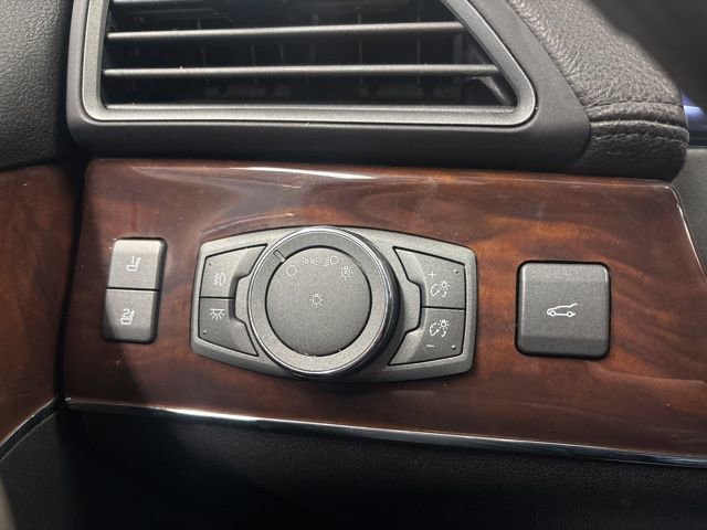 Used 2014 Lincoln MKX FWD w/ Equipment Group 101A image 21