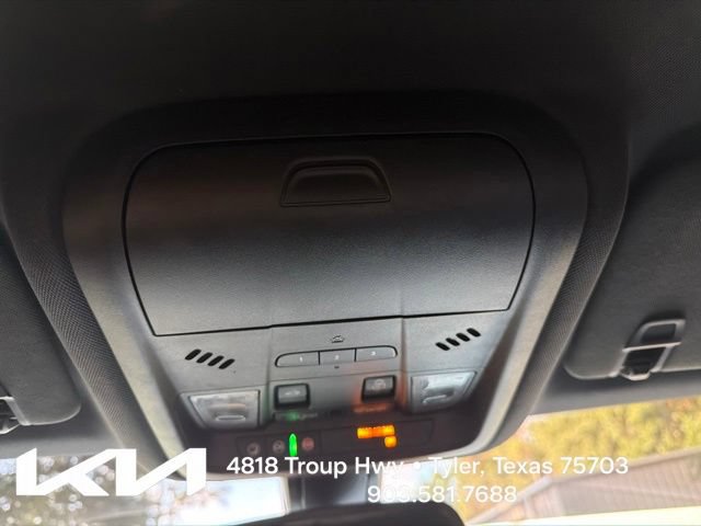 Used 2019 Chevrolet Blazer RS w/ Sun and Wheels Package AWD/4WD image 22