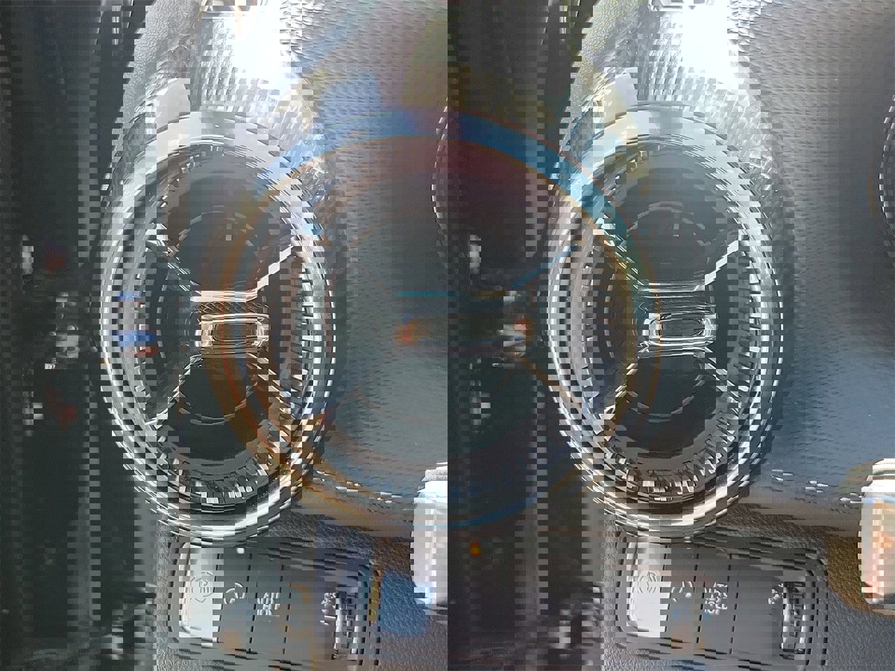 Used 2025 Chevrolet Equinox LT image 29