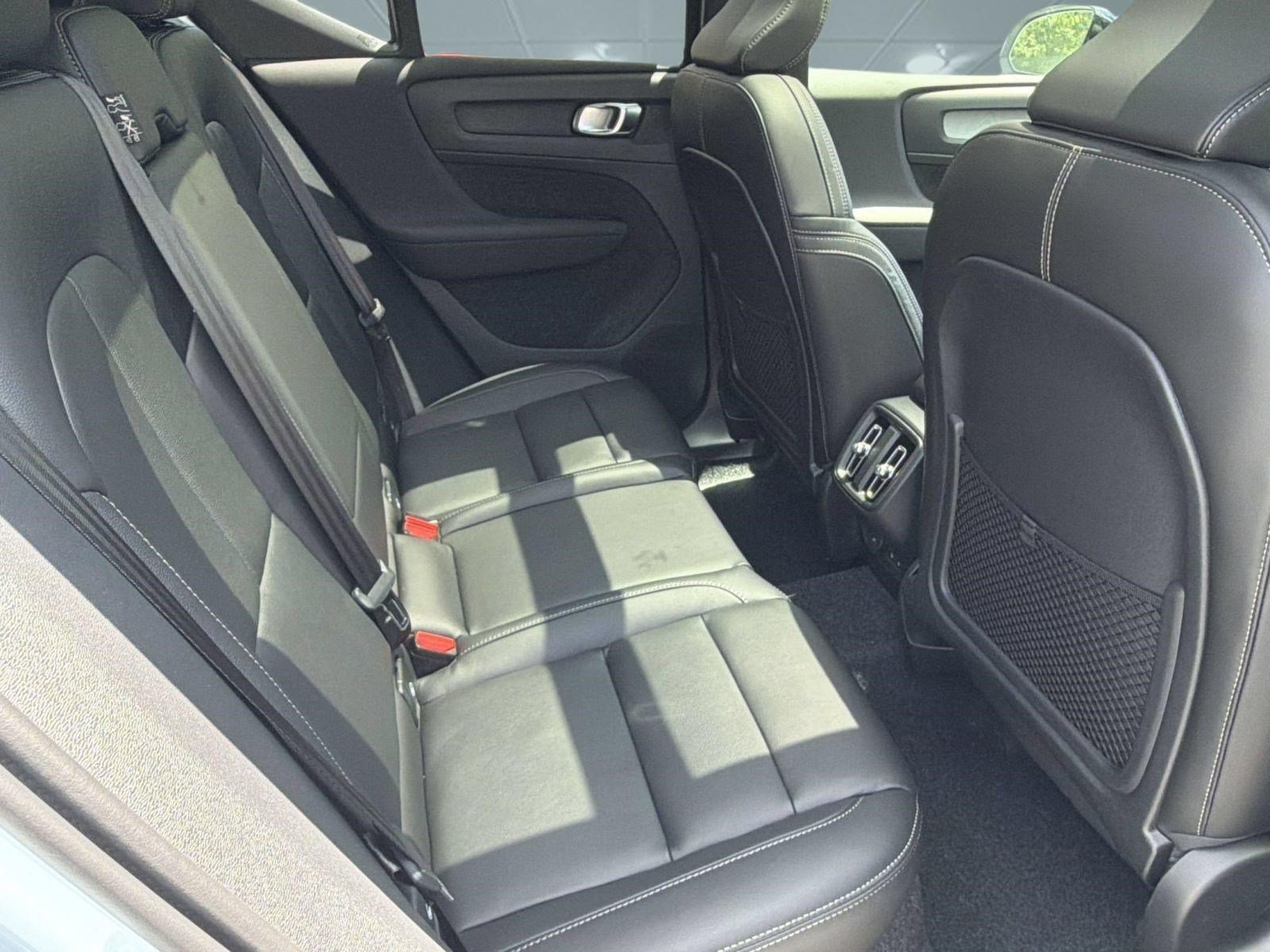 New 2026 Volvo XC40 B5 Plus w/ Climate Package AWD/4WD image 29