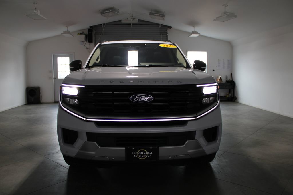 Used 2025 Ford Expedition Platinum image 68