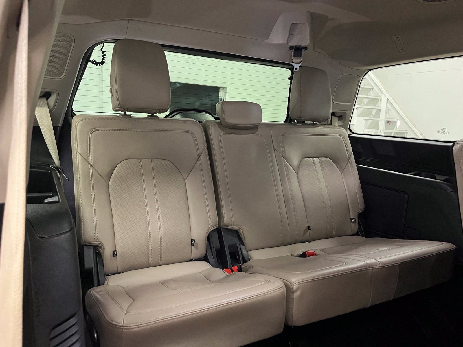 Used 2024 Ford Expedition Limited RWD image 22