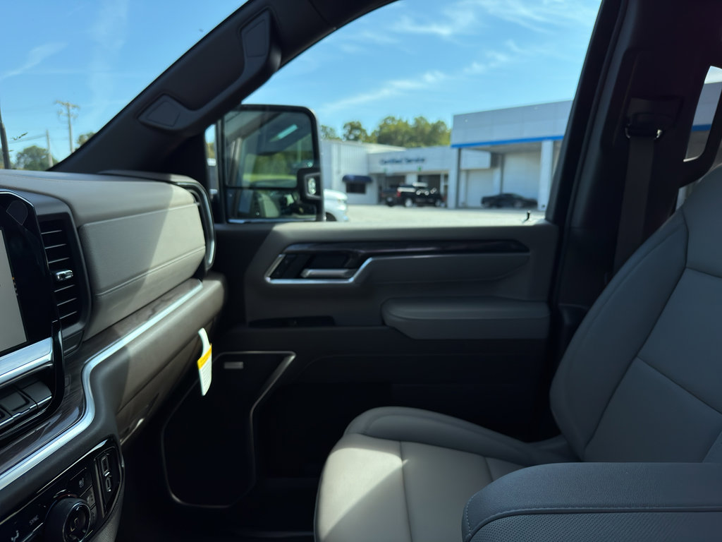 New 2026 Chevrolet Silverado 2500 LTZ w/ LTZ Convenience Package image 26