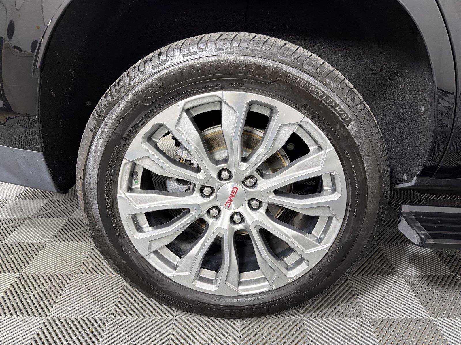Certified 2023 GMC Yukon Denali AWD/4WD image 18