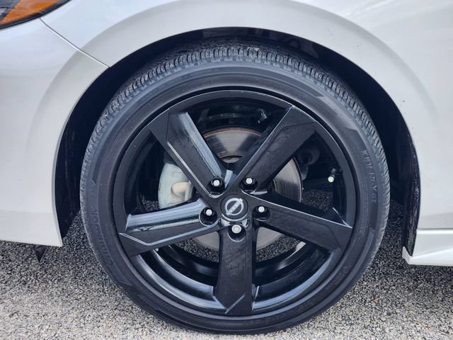 Used 2024 Nissan Sentra SR FWD image 7