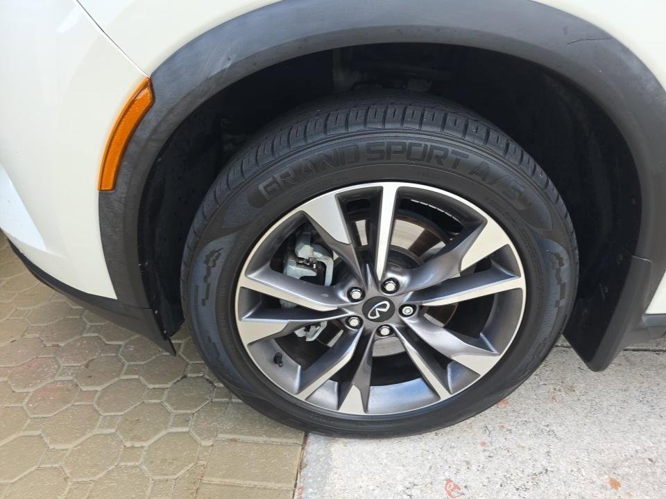 Certified 2023 INFINITI QX60 Luxe image 10