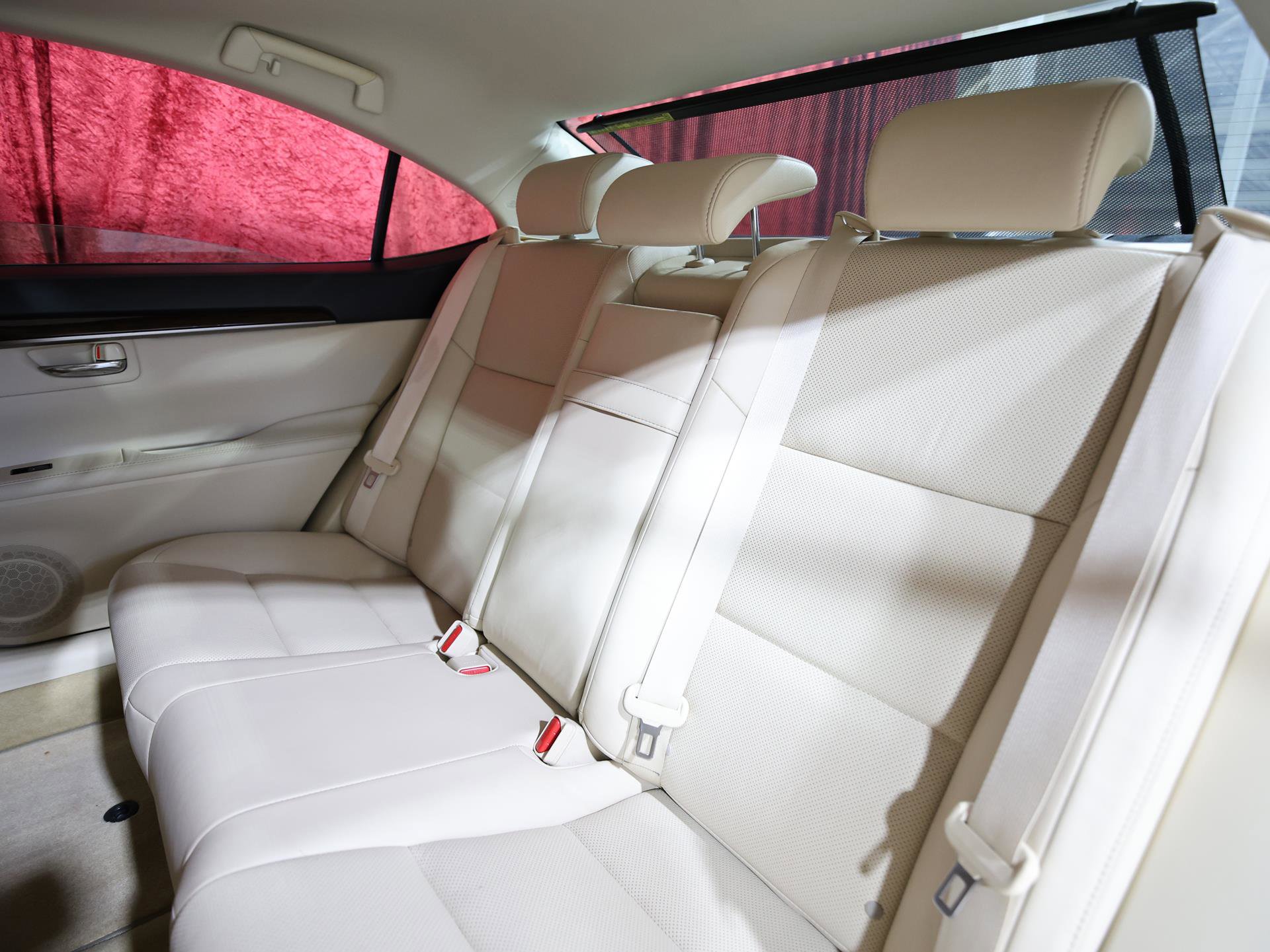 Used 2015 Lexus ES 350 w/ Luxury Package FWD image 14