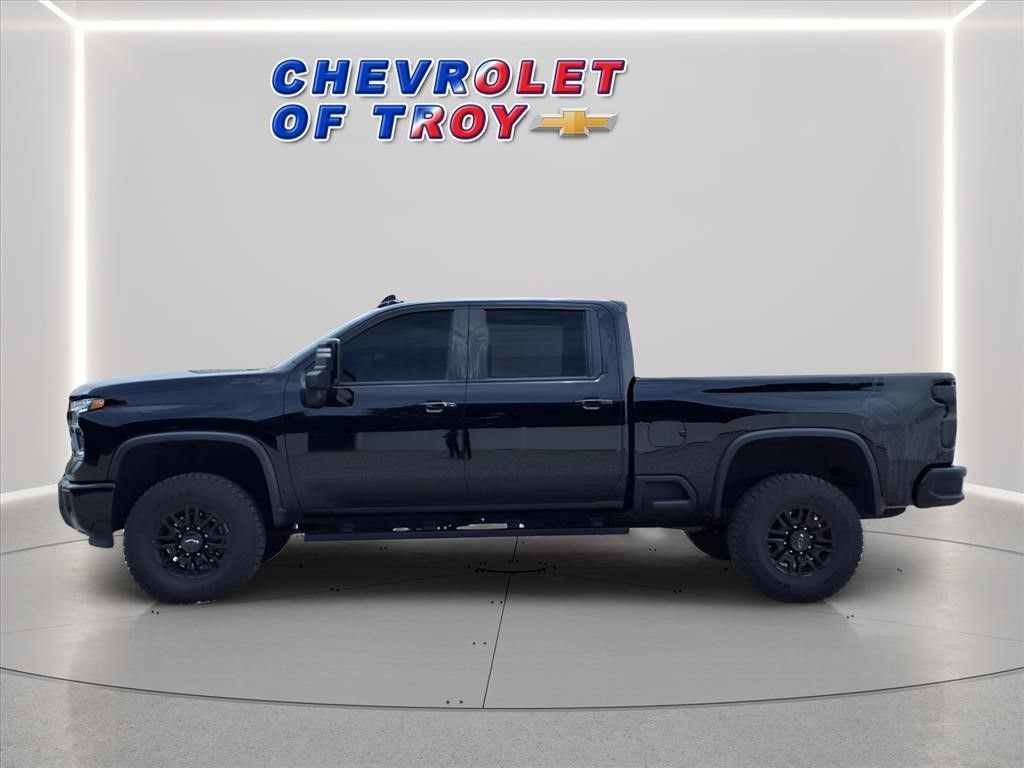 Used 2025 Chevrolet Silverado 2500 ZR2 AWD/4WD image 12