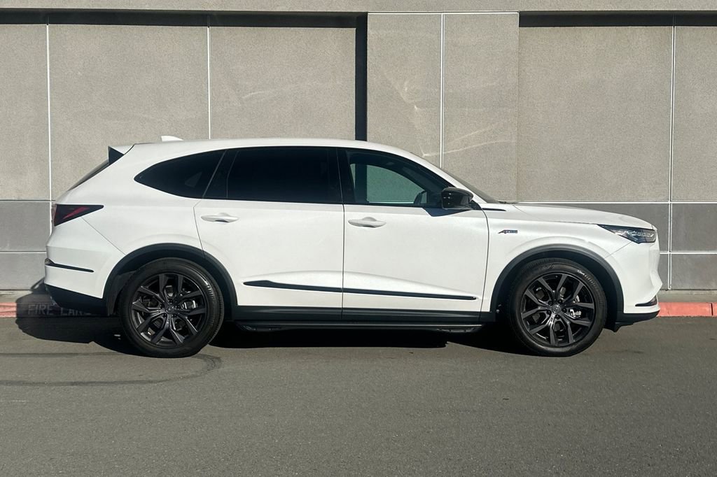 Certified 2023 Acura MDX A-Spec image 3
